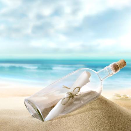 palack, tenger, homok, papír, óceán Silvae1 - Dreamstime