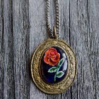 nyaklánc, ékszerek, rózsa, medál Ulyana Khorunzha (Ulyanakhorunzha)